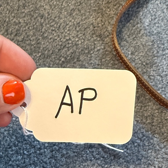 Elegant Tan Leather and Canvas Crossbody Bag - Picture 4 of 4